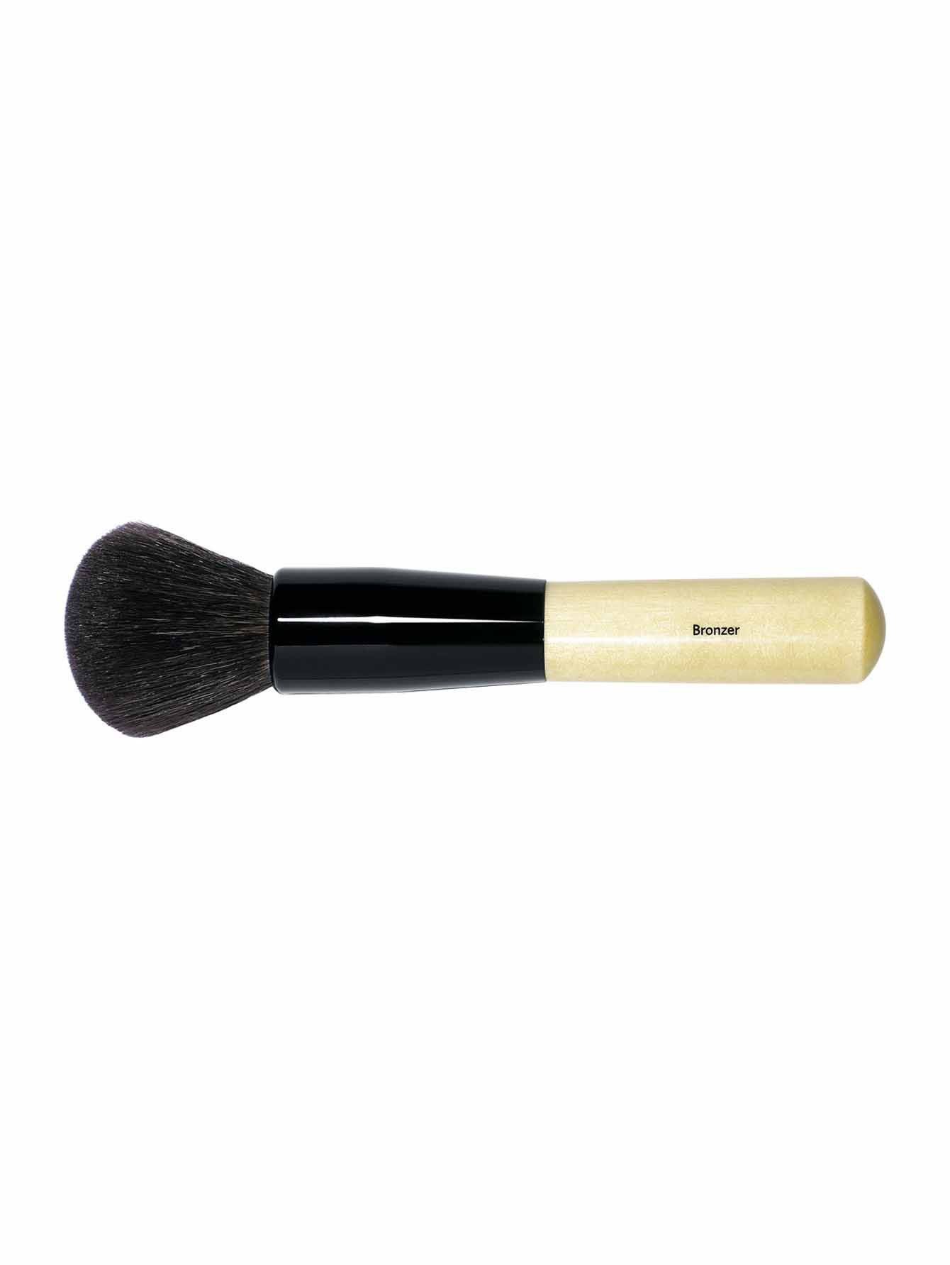 Кисть косметическая Bronzer Brush - Обтравка1