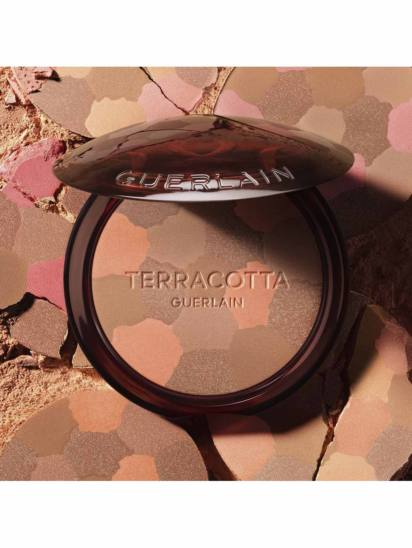 Бронзирующая пудра для лица Terracotta Light, 01 Светлый теплый, 10 г - Обтравка3