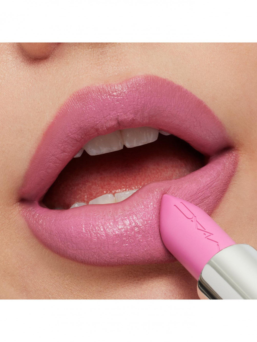 Губная помада MACXimal Sleek Satin Lipstick, оттенок Saint German - Обтравка2
