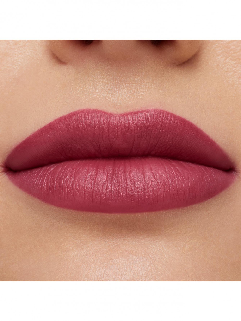 Губная помада MACximal Matte Lipstick, оттенок Captive Audience - Обтравка2