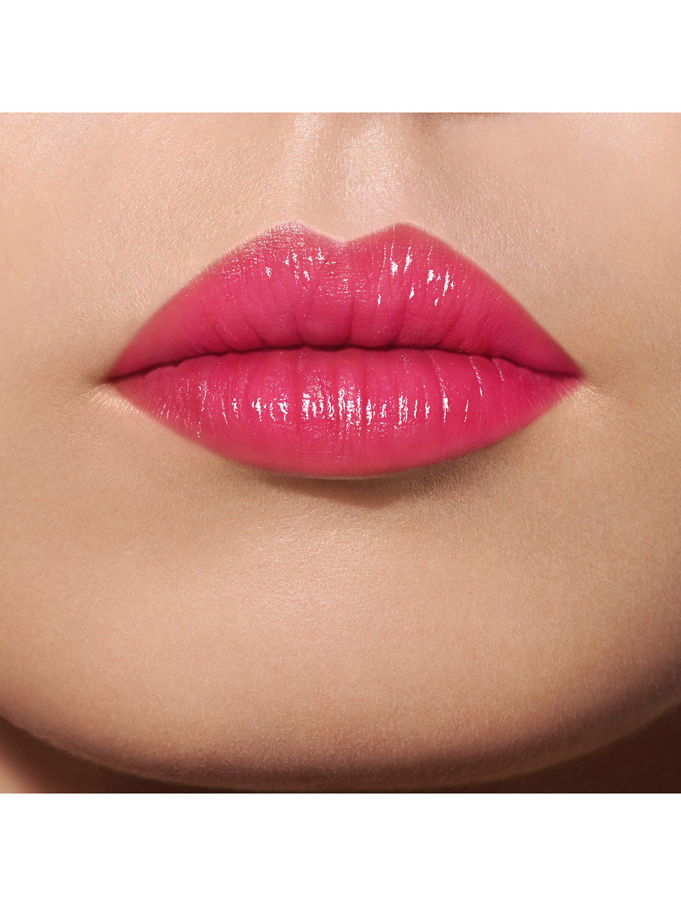 Увлажняющая помада для губ The Only One Sheer, 295 Vivid Fuchsia, 3,5 г - Обтравка2