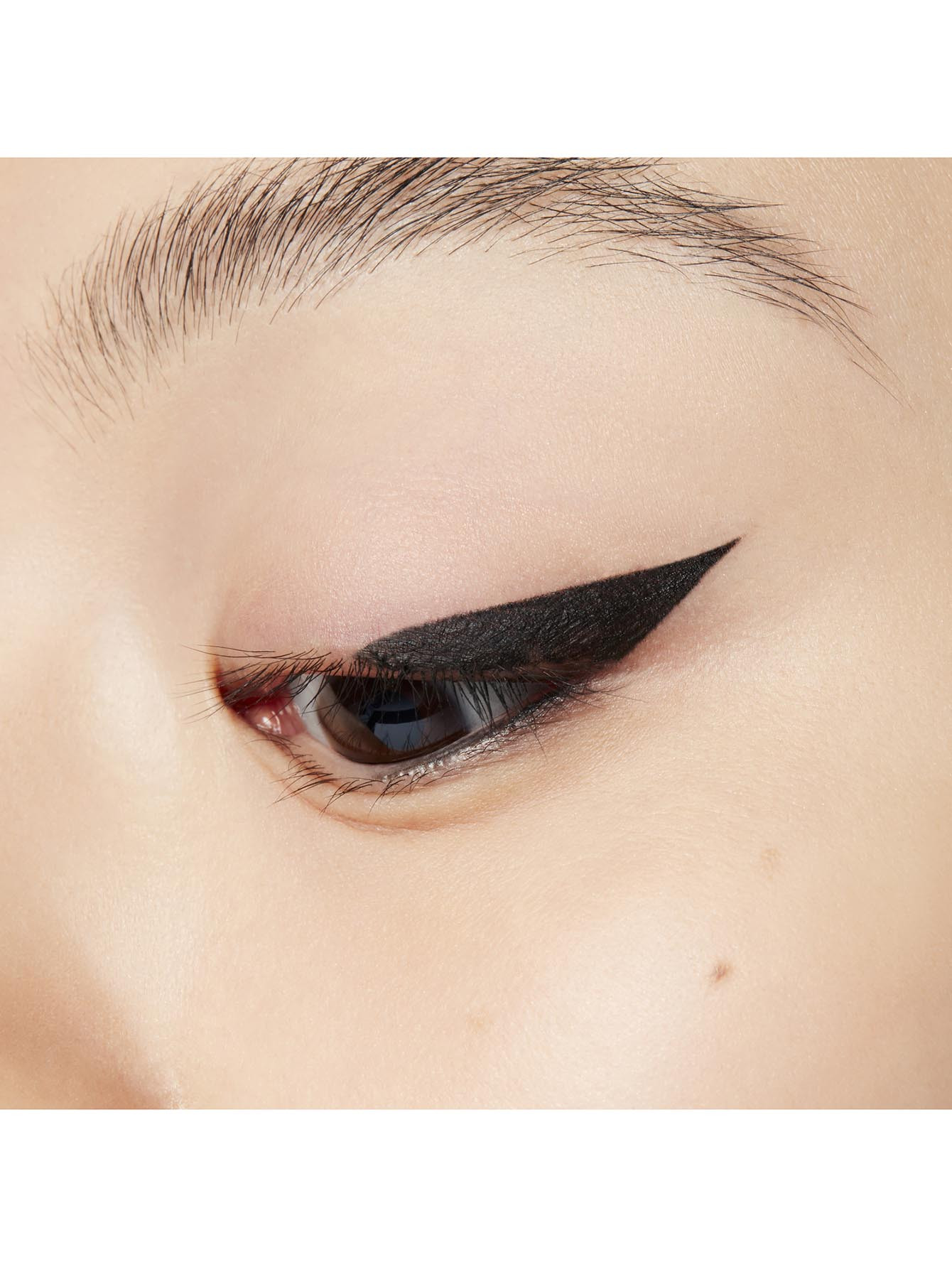 Гелевый карандаш для глаз Colour Excess Gel Pencil Eye Liner, оттенок Glide Or Die - Обтравка4